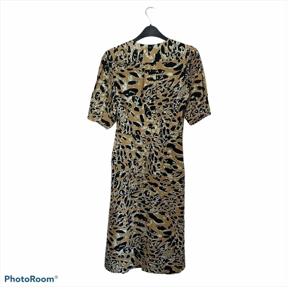 Topshop Leopard Print Dress With Slit, Pleats and Short Sleeves US Size 2 - Picture 6 of 14